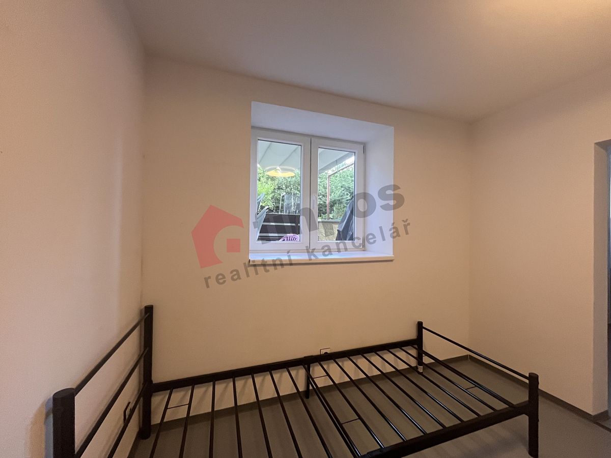 Pronájem bytu 1+1 25 m² – fotografie 3