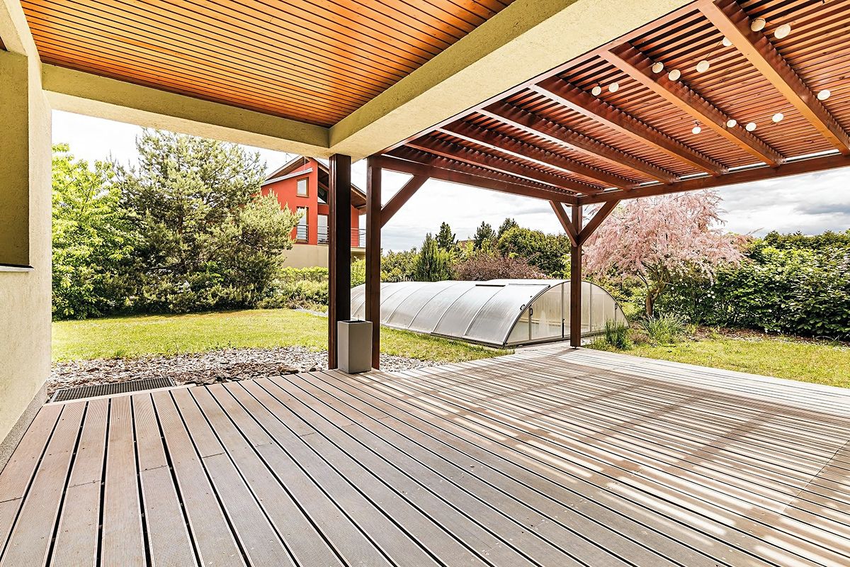 Prodej rodinného domu 400 m², pozemek 1456 m² – fotografie 2