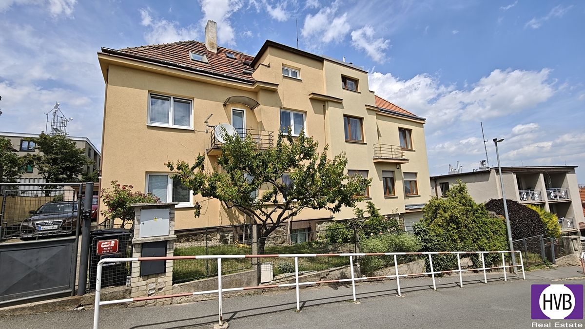 Prodej rodinného domu 255 m², pozemek 384 m²