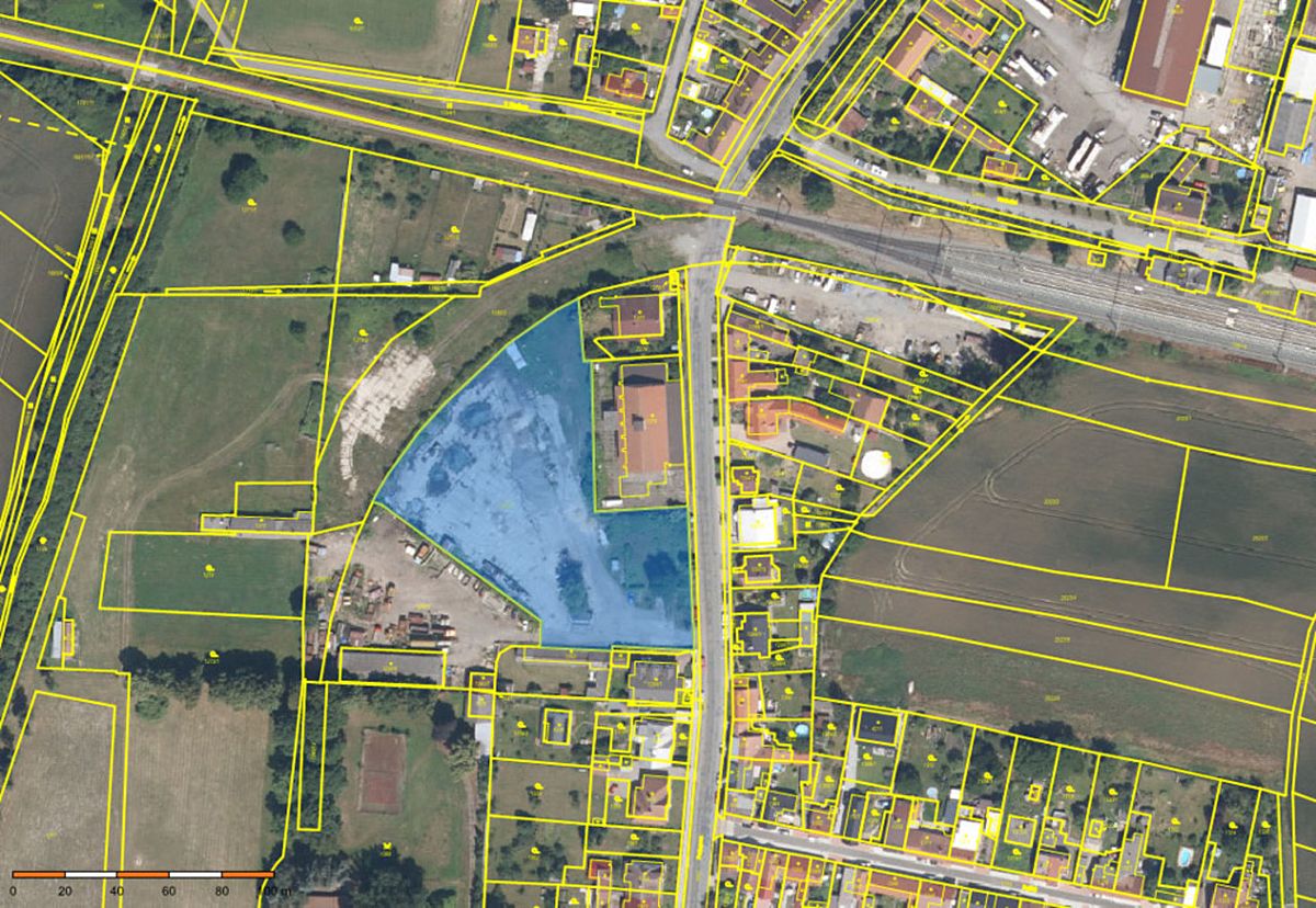 Prodej komerčního pozemku 8484 m², Sadská – fotka 1 z 3