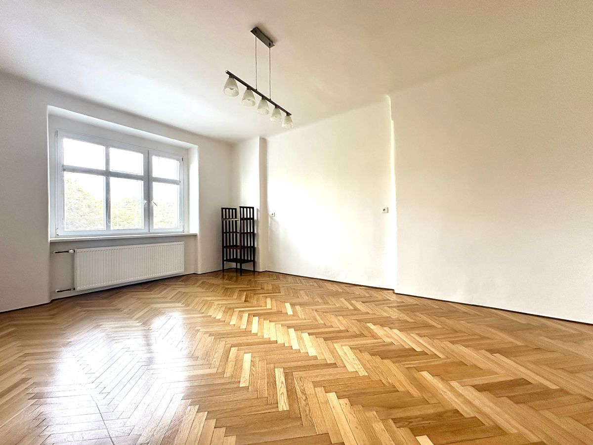 Pronájem bytu 3+1 98 m² – fotografie 4