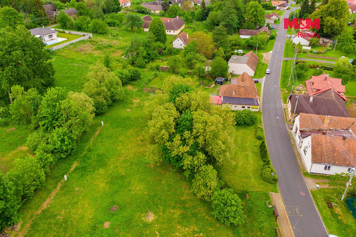 Prodej stavebního pozemku 410 m² – fotografie 2