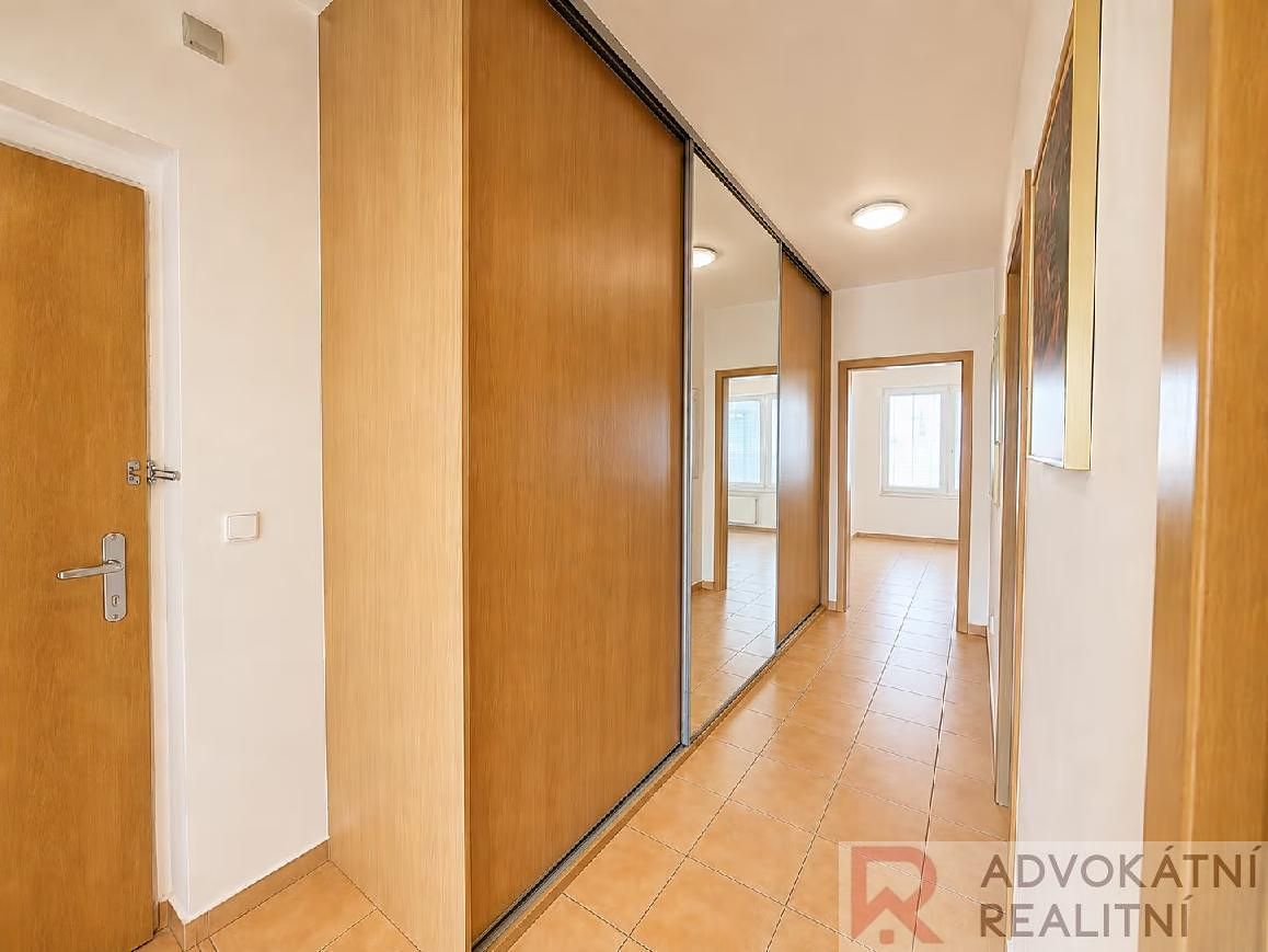 Pronájem bytu 2+kk 60 m² – fotografie 5