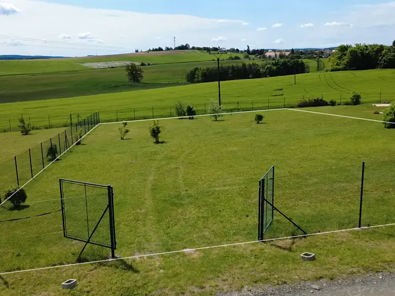 Prodej stavebního pozemku 1565 m², Buková u Příbramě – náhled fotky 1