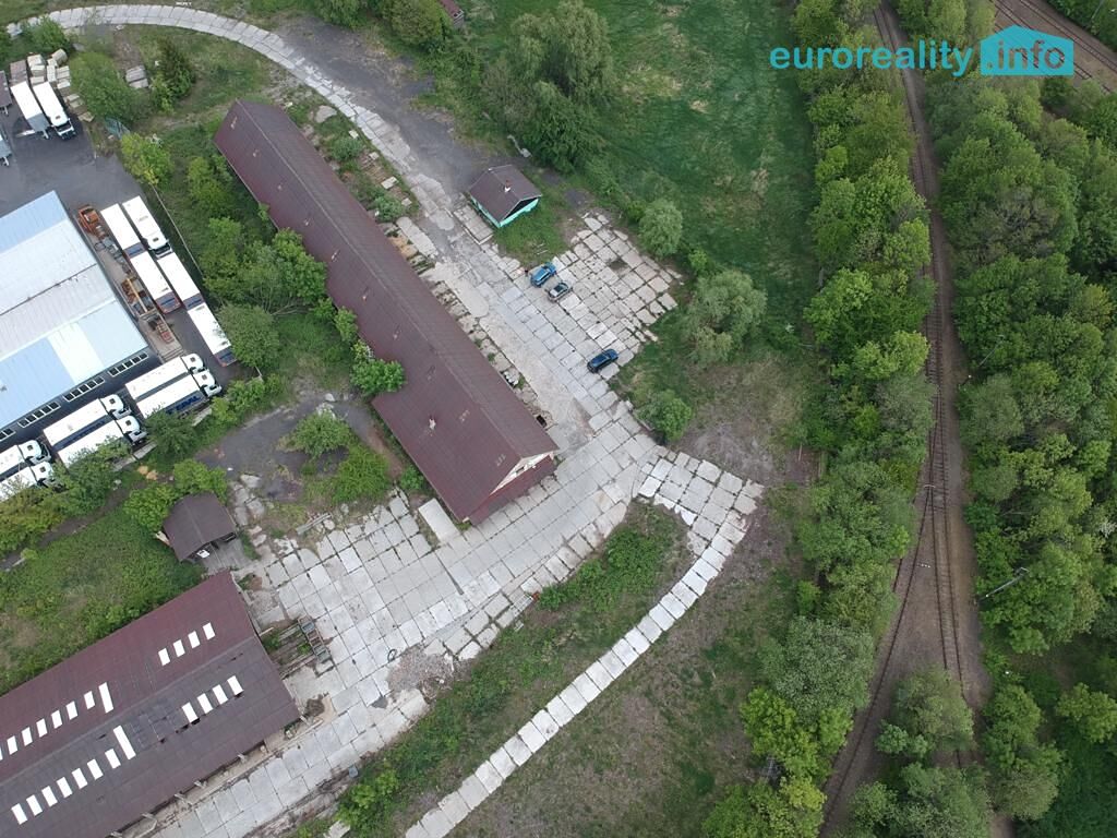 Prodej výrobní haly, prostoru 1000 m² – fotografie 2