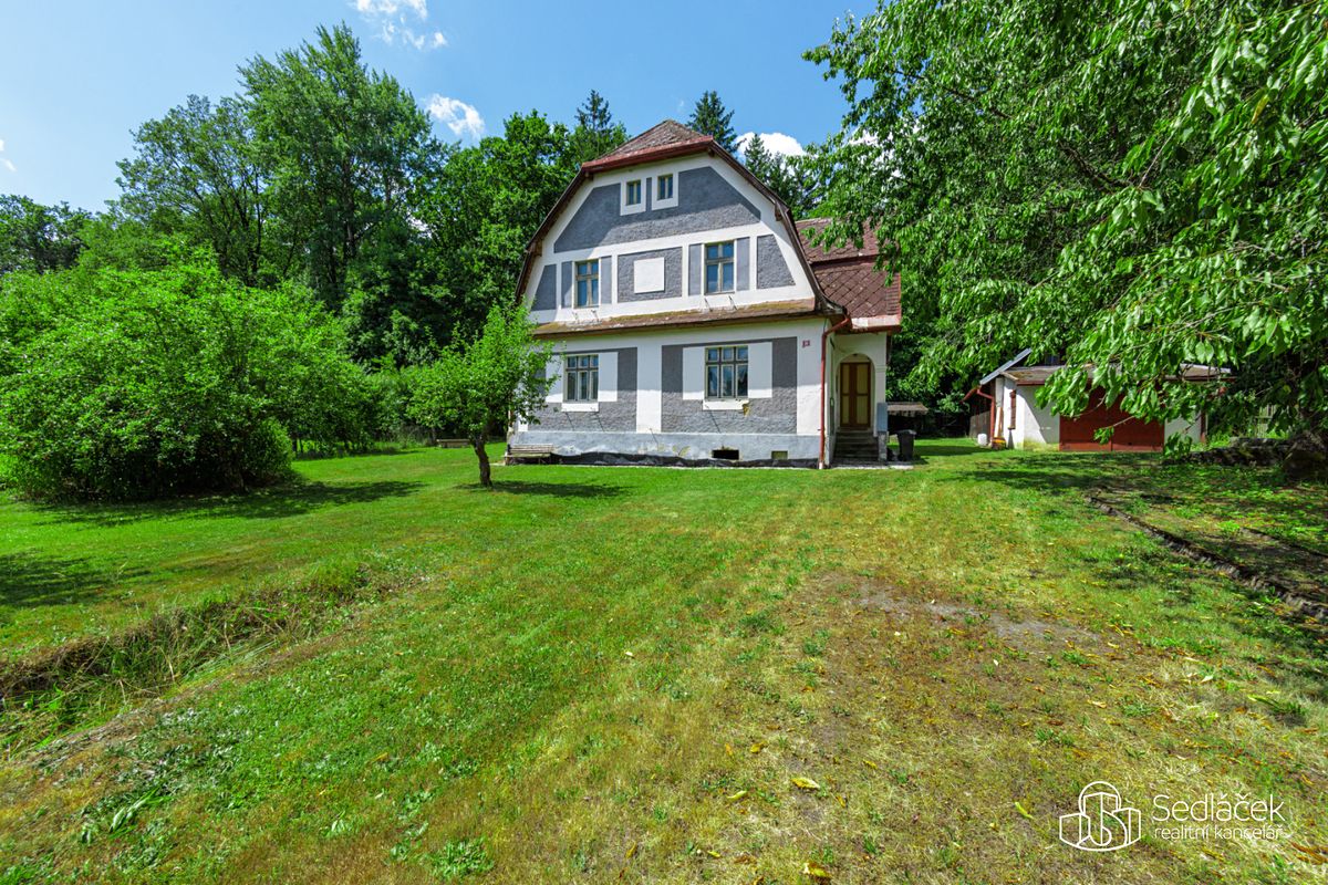 Prodej vily 194 m², pozemek 1069 m²