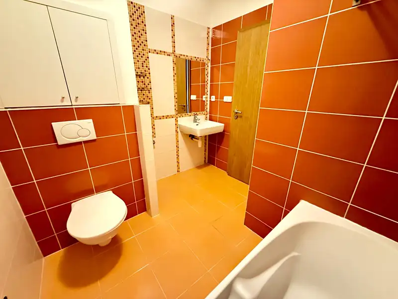 Prodej bytu 2+kk 50 m², Hradec Králové – náhled fotky 2