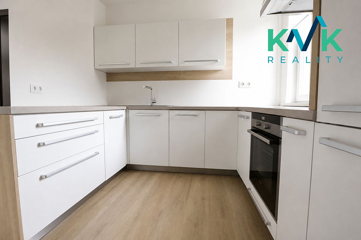 Pronájem bytu 2+1 79 m² – fotografie 2