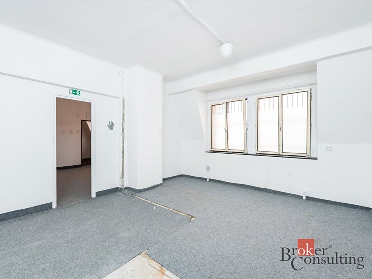 Комерційне приміщення на продаж, 145 м² (1 з 27)