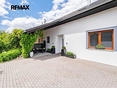 Prodej rodinného domu 246 m², pozemek 396 m²