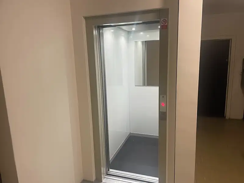Prodej bytu 3+1 72 m², Praha – náhled fotky 2