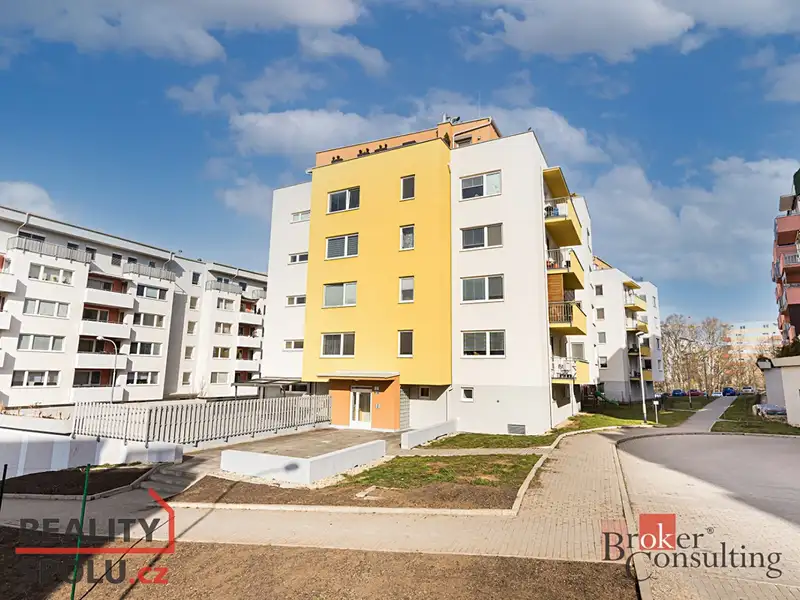 Pronájem bytu 1+kk 33 m², Brno – náhled fotky 3