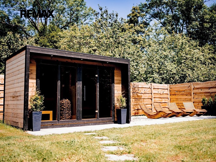 Prodej domu, 184 m² (18 z 30)