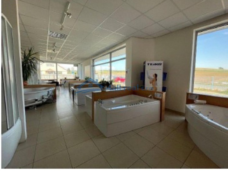 Prodej komerčního prostoru, 880 m² (16 z 29)