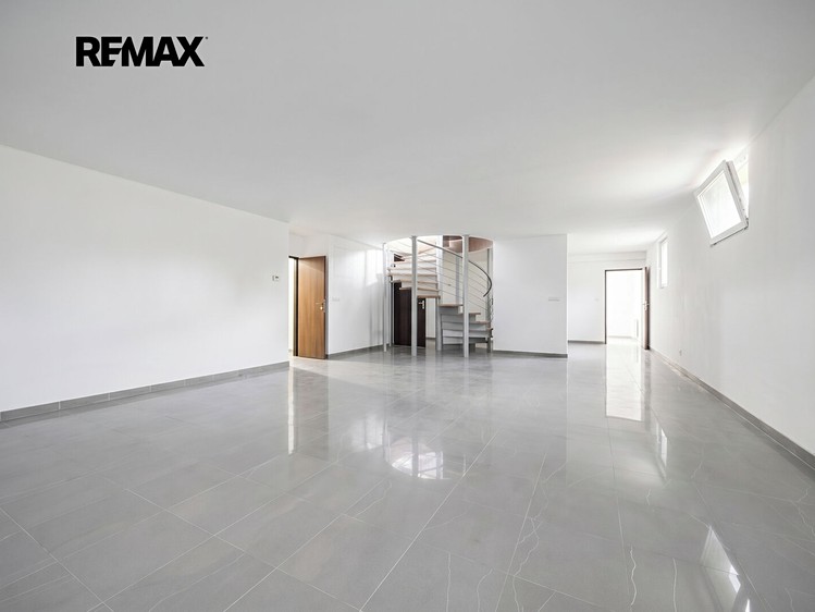 Gewerbefläche zur Miete, 150 m² (1 von 33)
