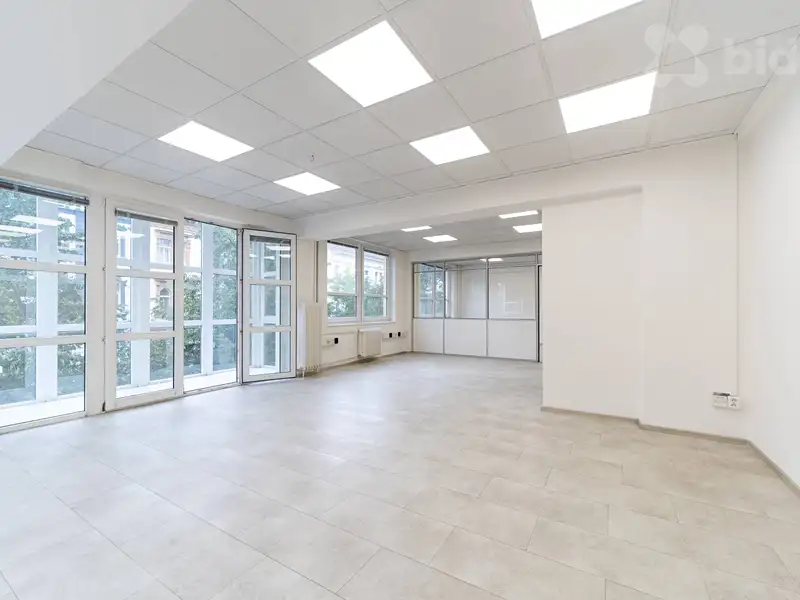 Pronájem kanceláře 116 m², Praha – náhled fotky 3