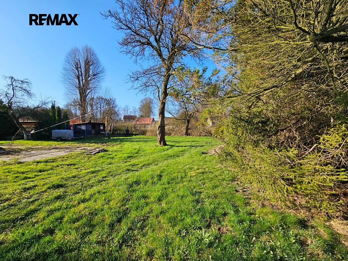 Prodej stavebního pozemku 845 m² – fotografie 3