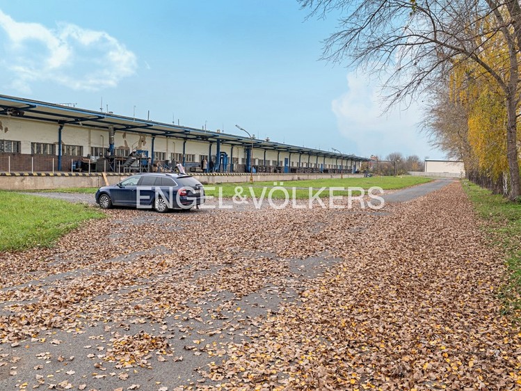 Gewerbefläche zur Miete, 1.195 m² (1 von 8)