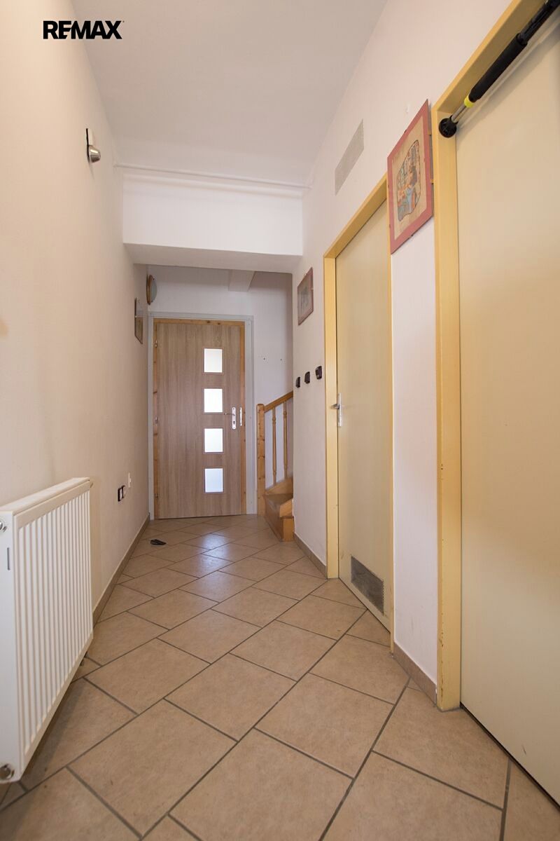 Prodej vícegeneračního domu 252 m², pozemek 312 m² – fotografie 4