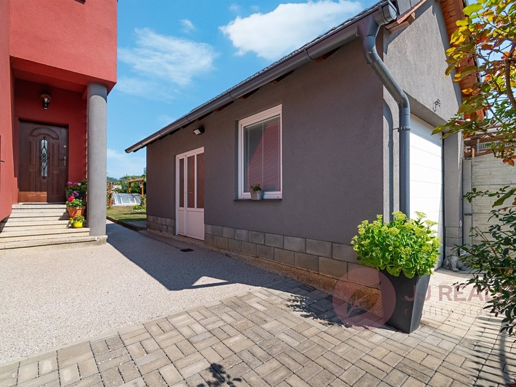 Будинок на продаж, 220 м² (7 з 47)