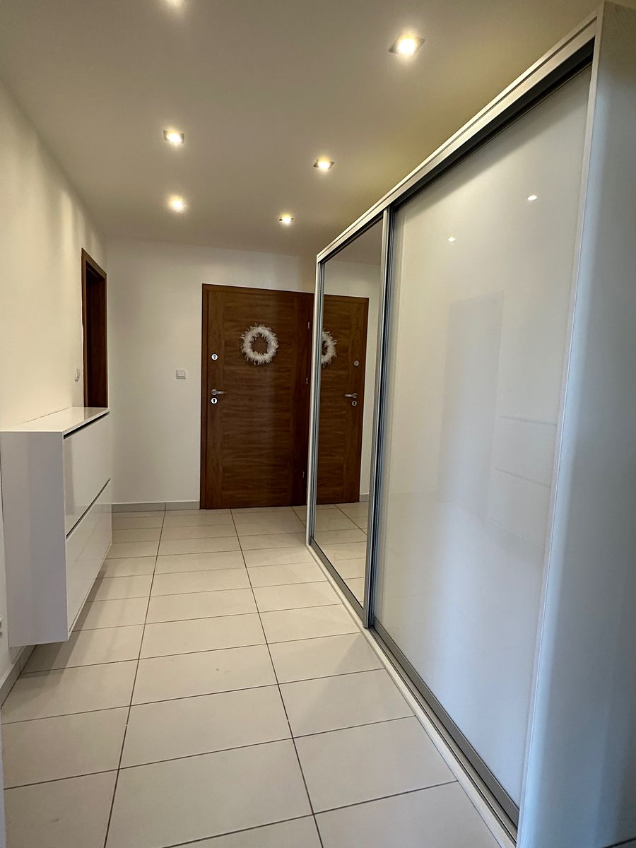 Pronájem bytu 3+kk 114 m² – fotografie 3