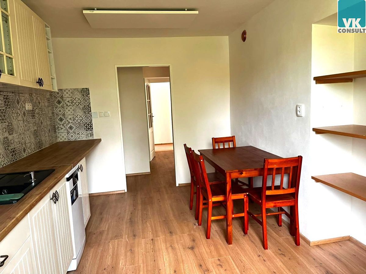 Pronájem bytu 2+1 62 m² – fotografie 2