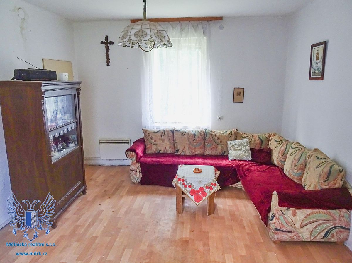 Prodej rodinného domu 291 m², pozemek 1176 m² – fotografie 2