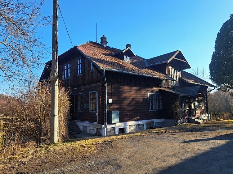 Prodej rodinného domu 297 m², pozemek 2021 m² – fotografie 4