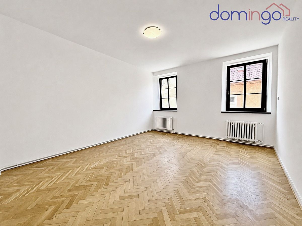 Pronájem bytu 1+1 54 m² – fotografie 2