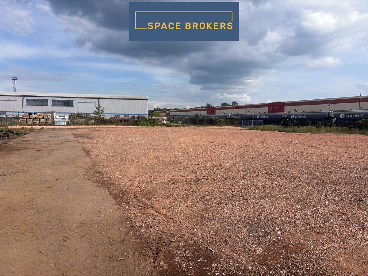 Pronájem komerčního pozemku 3000 m² – fotografie 2