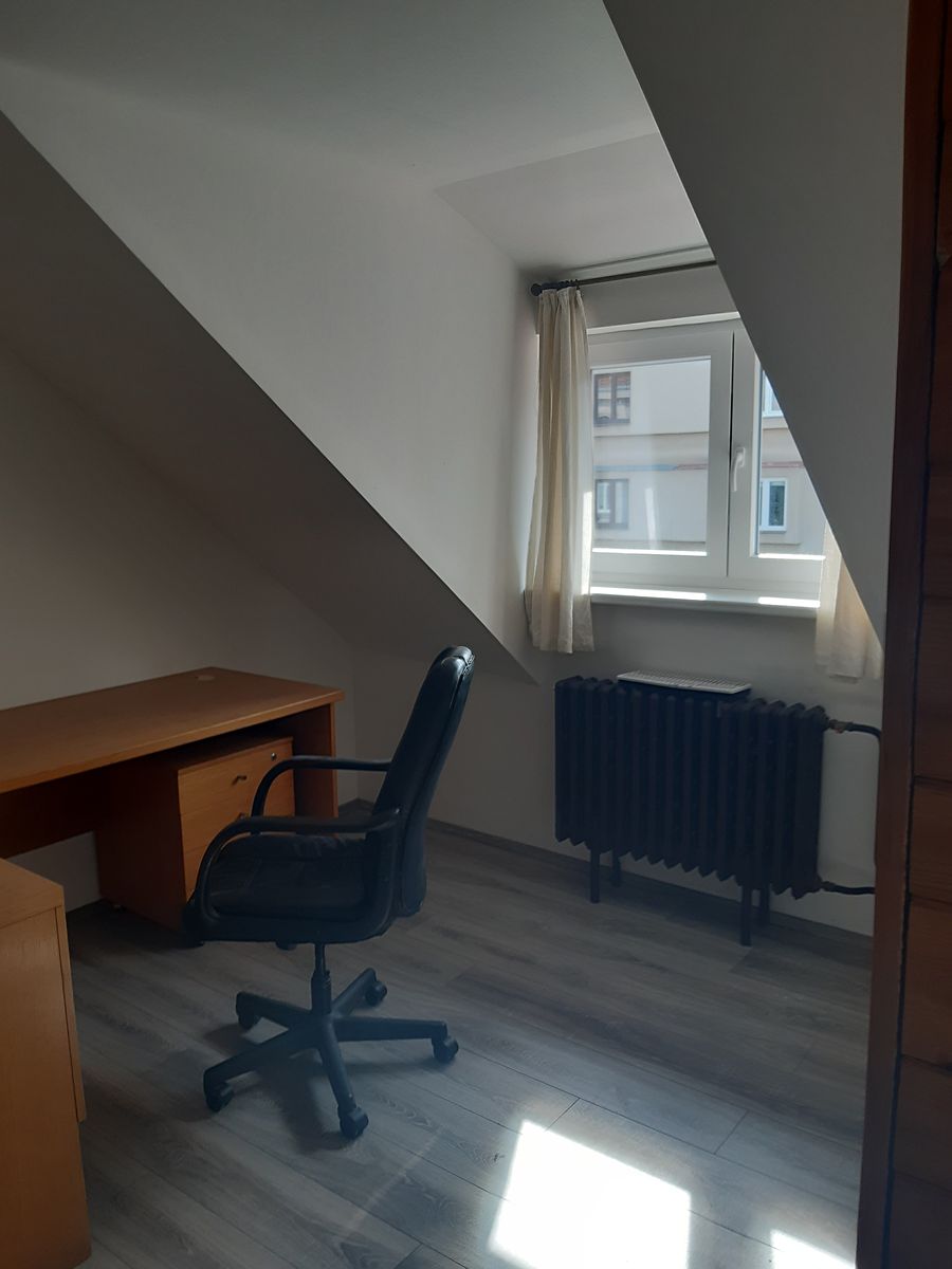 Pronájem bytu 2+kk 66 m² – fotografie 3