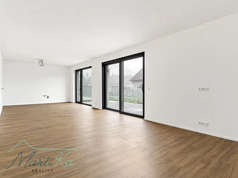 Prodej bytu 4+kk 142 m², Úvaly – náhled fotky 2