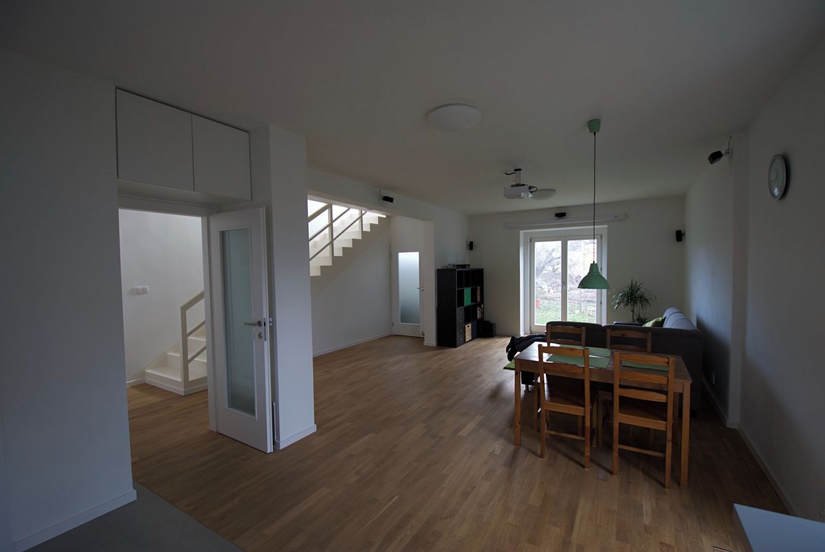 Pronájem rodinného domu 114 m², pozemek 638 m² – fotografie 2