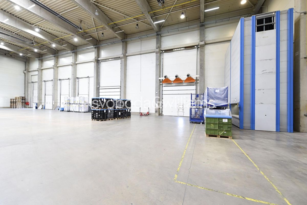 Pronájem skladového prostoru 6650 m² – fotografie 3
