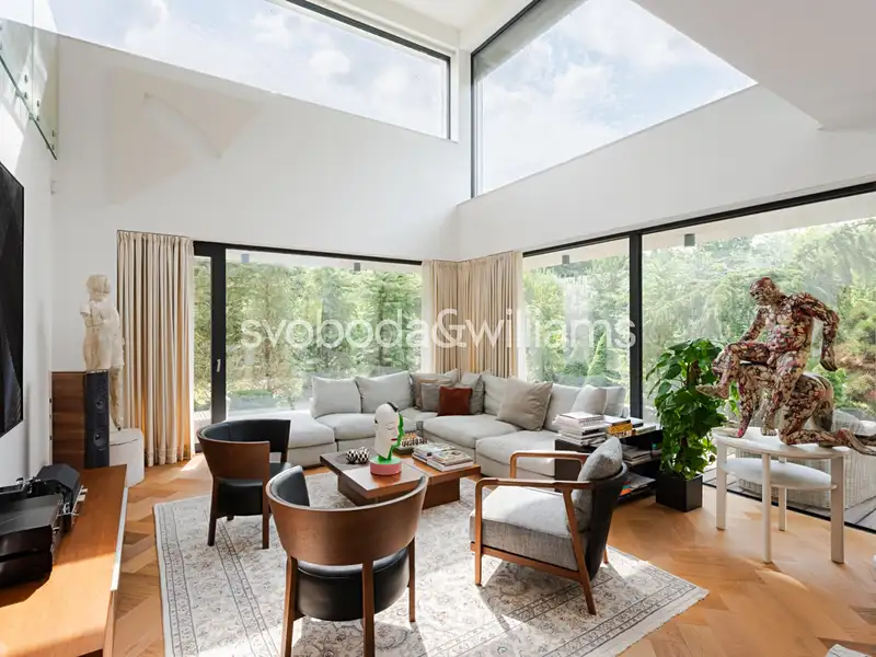 Prodej rodinného domu 274 m², pozemek 1549 m², Jevany – náhled fotky 2