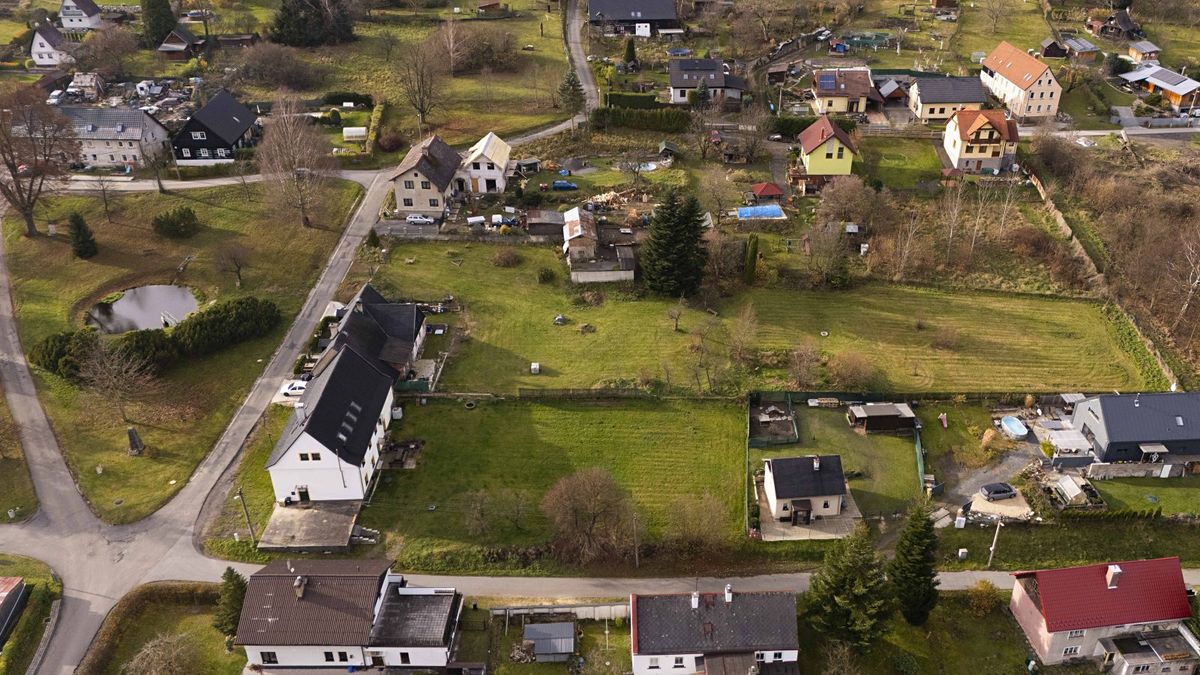 Prodej stavebního pozemku 1922 m² – fotografie 3