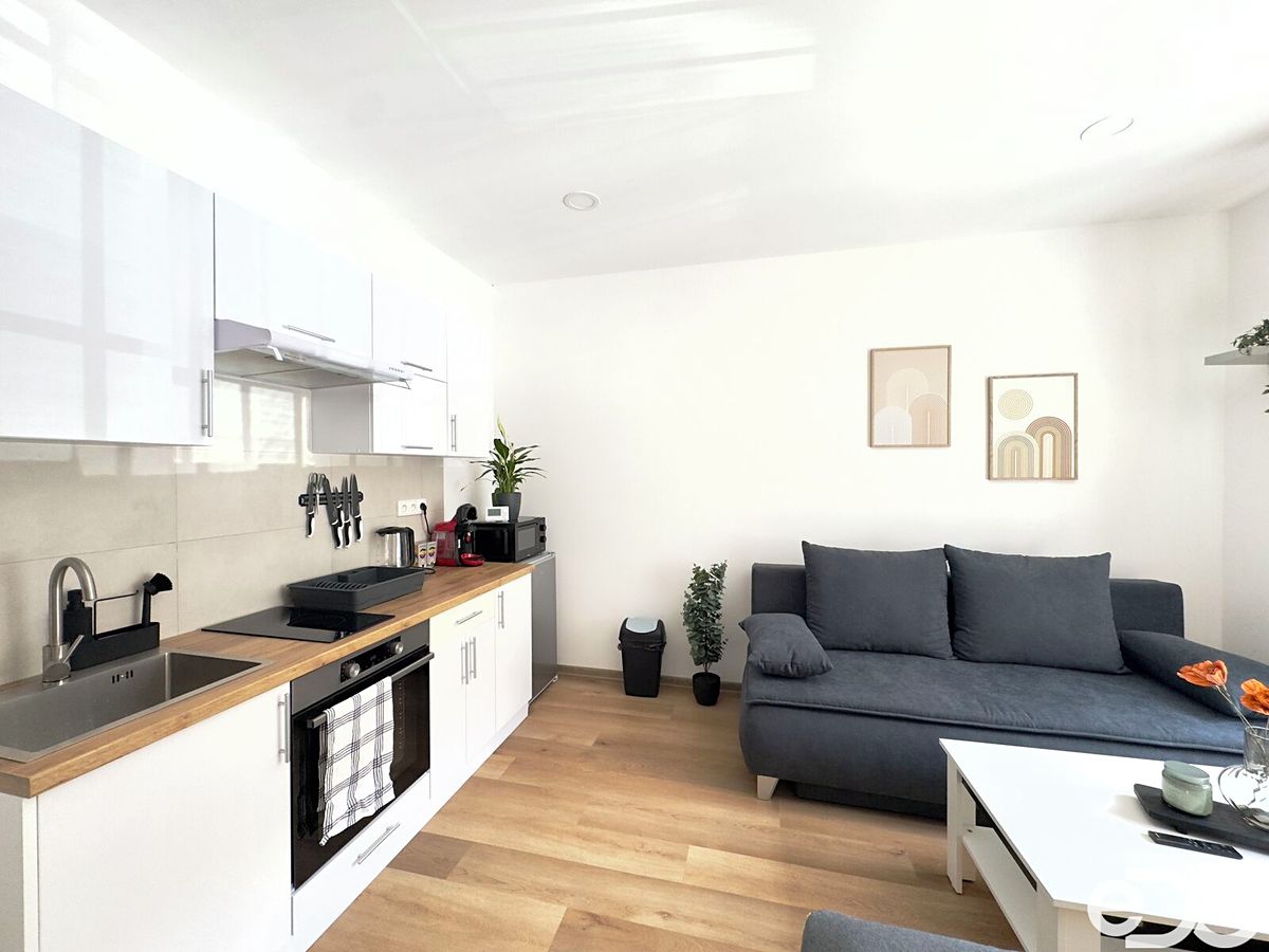 Pronájem bytu 1+kk 28 m²