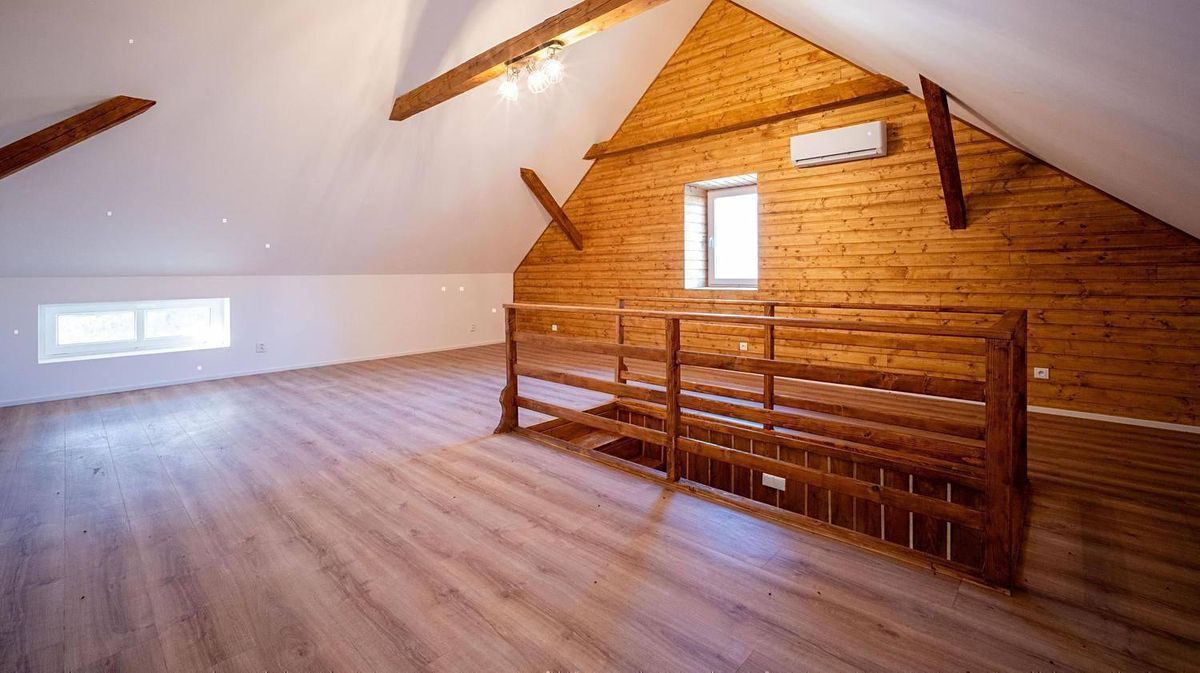 Prodej rodinného domu 218 m², pozemek 307 m² – fotografie 3