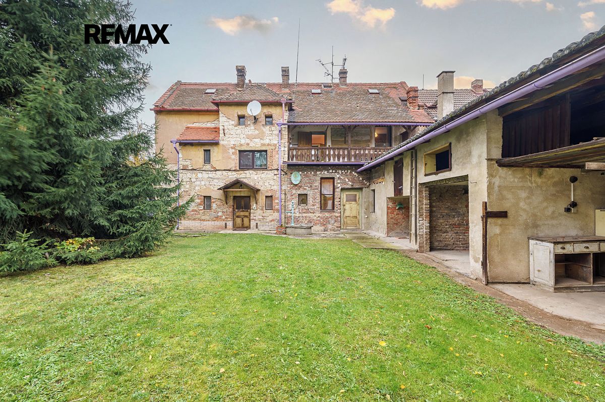 Prodej rodinného domu 222 m², pozemek 432 m²