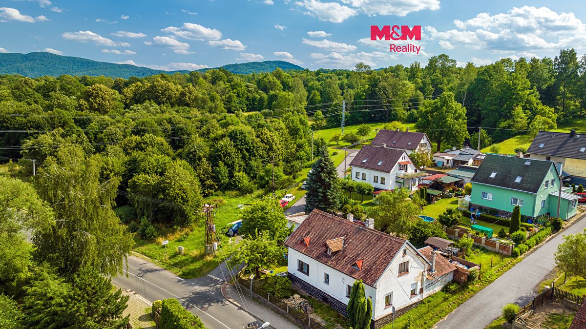 Prodej rodinného domu 140 m², pozemek 427 m²