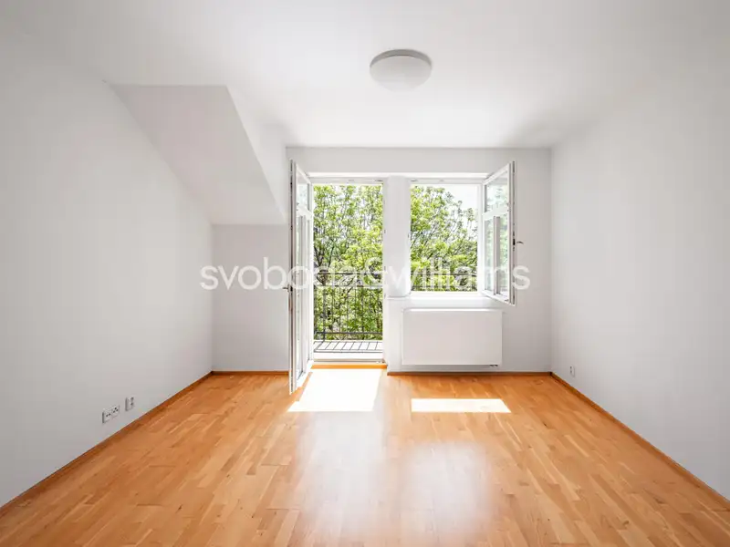 Prodej bytu 3+kk 76 m², Praha – náhled fotky 1