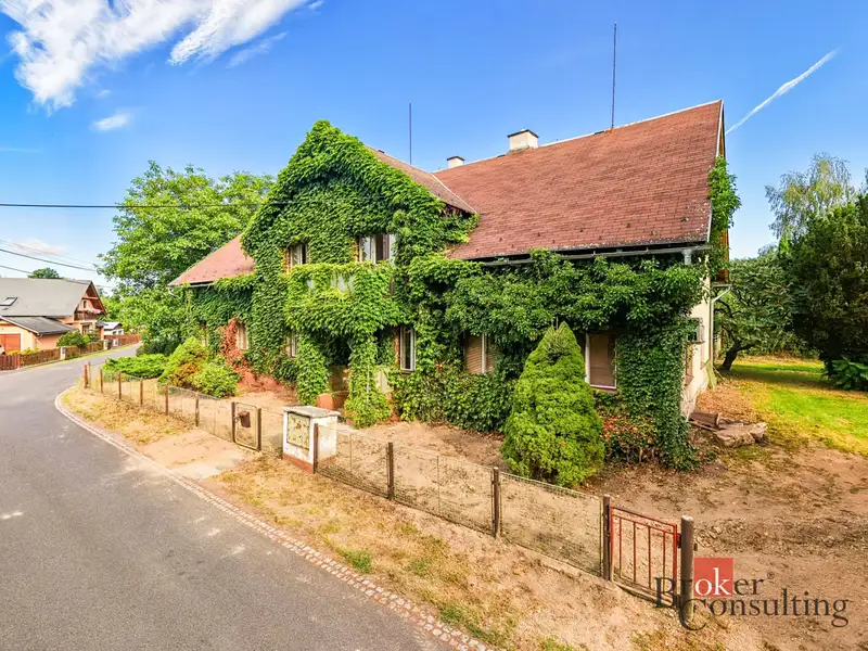Prodej rodinného domu 302 m², pozemek 1335 m², Osečná – náhled fotky 3