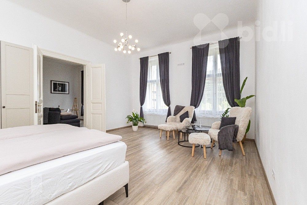 Pronájem bytu 2+kk 80 m² – fotografie 2