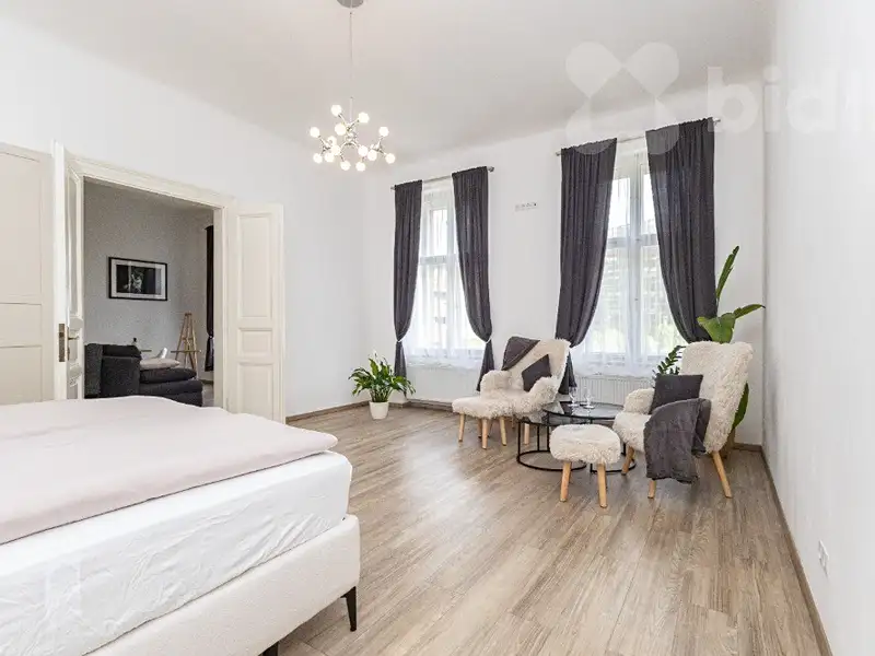 Pronájem bytu 2+kk 80 m², Praha – náhled fotky 2