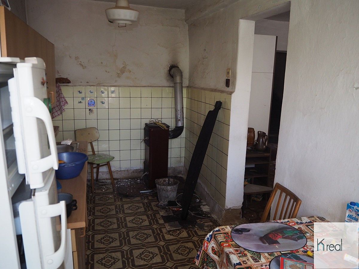 Prodej rodinného domu 233 m², pozemek 1057 m² – fotografie 4