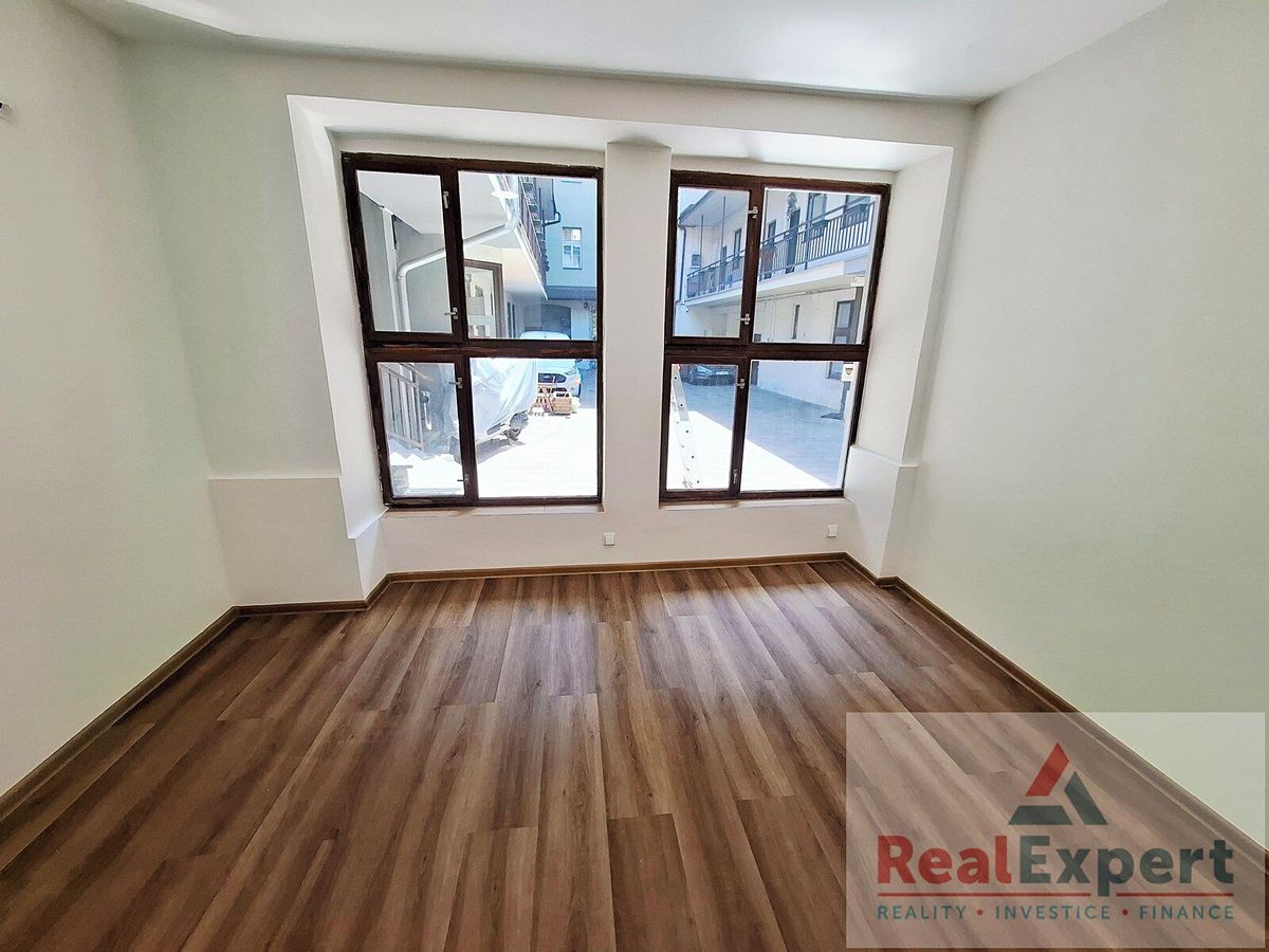 Pronájem ordinace 70 m² – fotografie 2