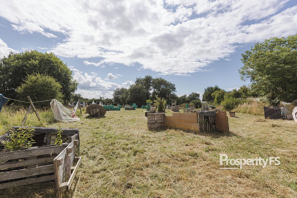 Prodej komerčního pozemku 16033 m² – fotografie 4