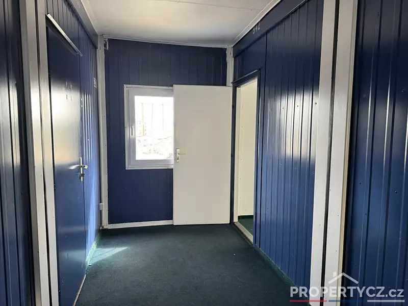 Prodej komerční nemovitosti 15 m², Praha – náhled fotky 2