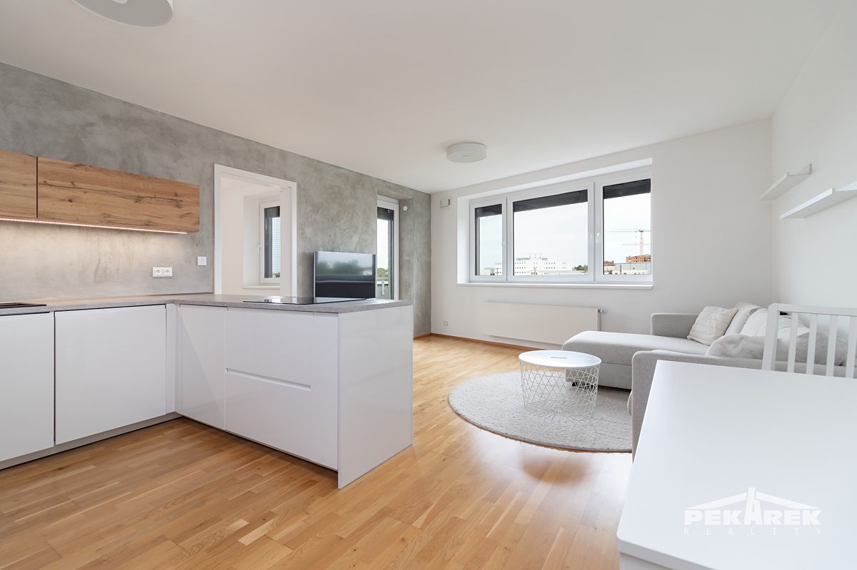 Pronájem bytu 3+kk 88 m² – fotografie 4