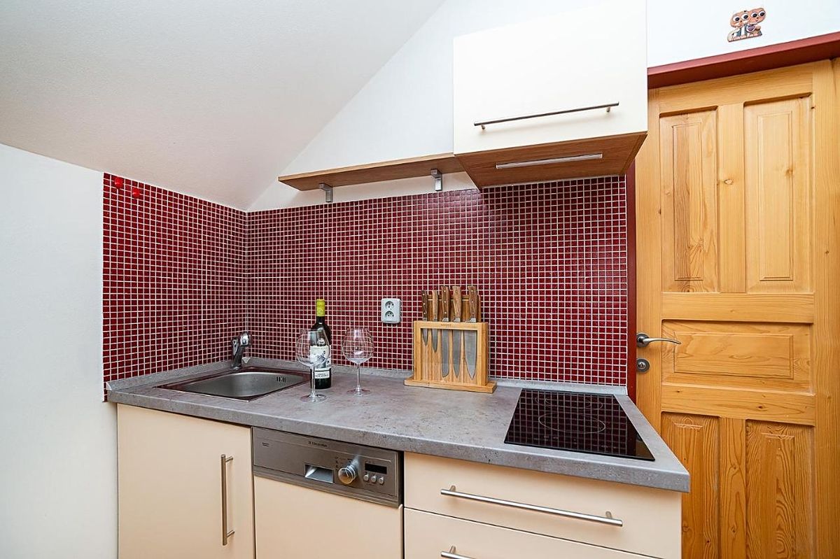 Pronájem bytu 2+kk 45 m² – fotografie 3